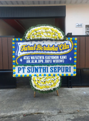 Papan Bunga Duka di Pondok Jagung